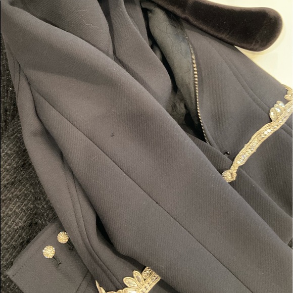 Chanel 2002 Autumn collection full suit with crystal details. Stunning! - Picture 9 of 16